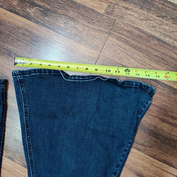 Rock & Roll Denim® Ladies Multi Dart Bargain Button Bell - Picture 5 of 7